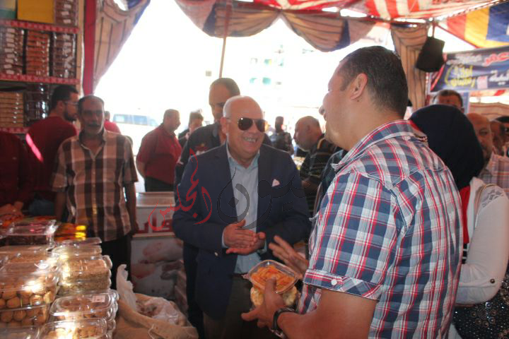 محافظ بورسعيد يشيد بجهود مديرية التموين خلال رمضان