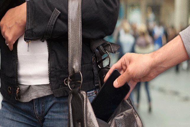 ضبط شخص قام بسرقة سائح في الغردقة