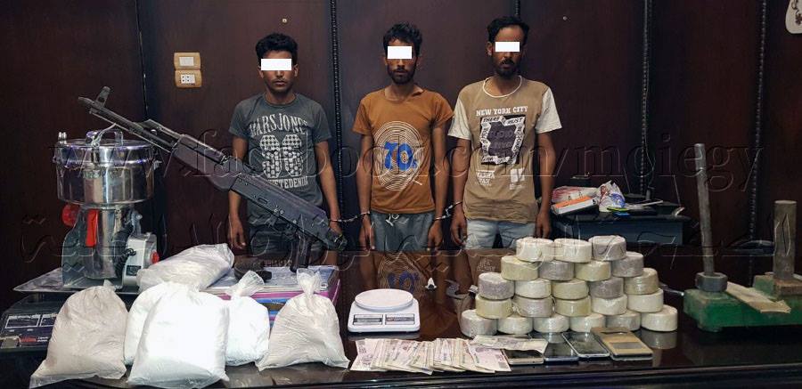 ضبط 3 عناصر إجرامية وبحوزتهم 11 كيلو هيروين و بندقية آلي بالإسماعيلية