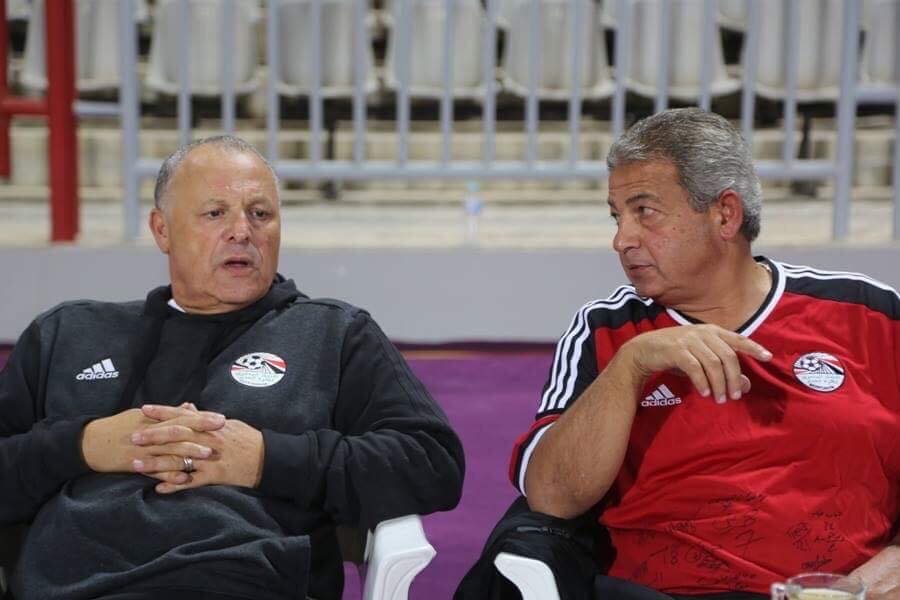 وزير الرياضة يجتمع بلاعبي المنتخب والجهاز الفنى قبل ودية الكويت