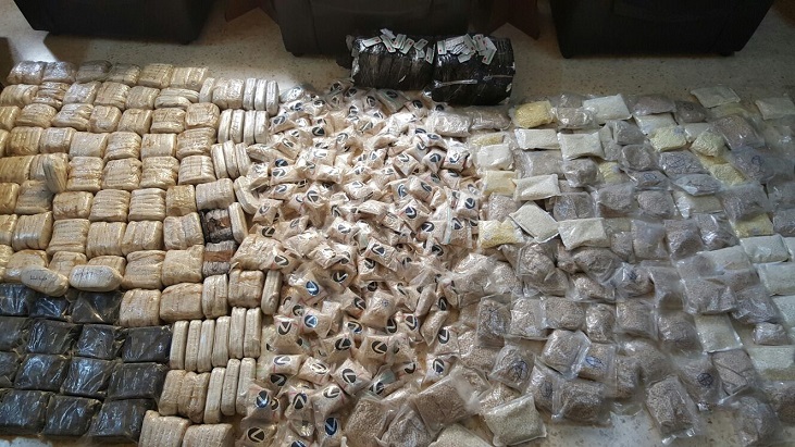 بالفيديو .. الداخلية تنجح في إحباط تهريب مخدرات من ميناء قناة السويس