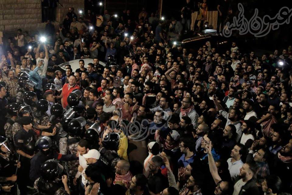 مظاهرات في الأردن بسبب إرتفاع الأسعار(فيديو و صور)