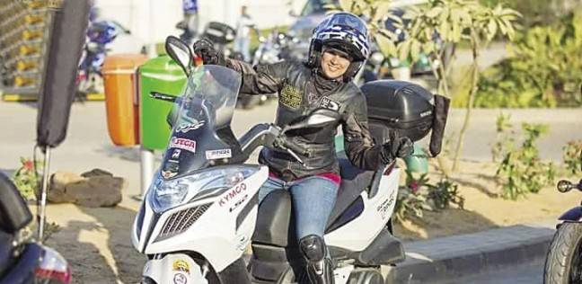 “من النهاردة مفيس تحرش” (منى) صاحبه فكرة أكاديميه لتعليم البنات قيادة “الإسكوتر”