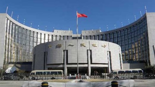 الليرة تواصل الانهيار