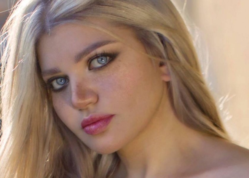 عباس العقاد يضع ياسمين الخطيب في موقف محرج