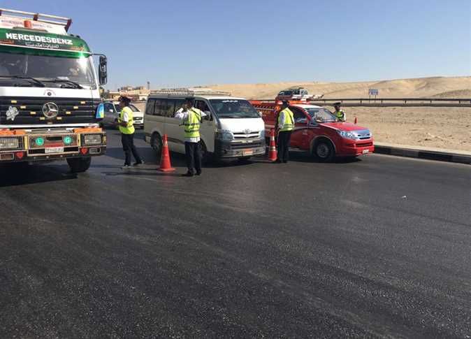 1927 مخالفة طرق فى حملة مرورية بالإسماعيلية