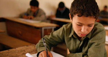 طلاب إبتدائي بأسوان يتغيبون عن الدراسة لعدم وجود مدرسة