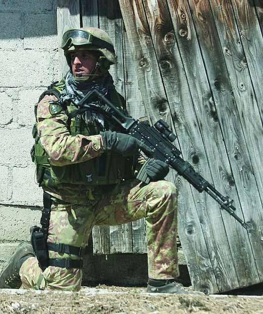 جيش الاحتلال الإسرائيلي يضع كتيبة جديده على الحدود المصريه