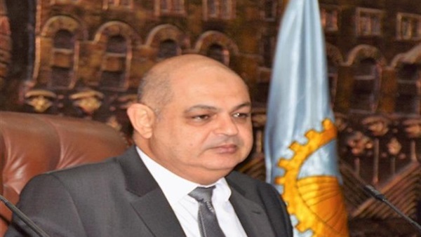 محافظ الغربية يأمر بإخلاء محلين مملوكين لمجلس المدينة أستولي عليهم صحفي مغمور بزفتي