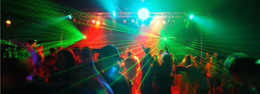 محاكمة 9 متهمين بالاعتداء المسلح على رواد ملهي ليلي بالدقى