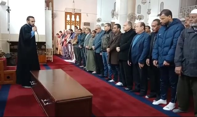 تشييع جثمان كاميليا السادات بحضور أفراد العائلة