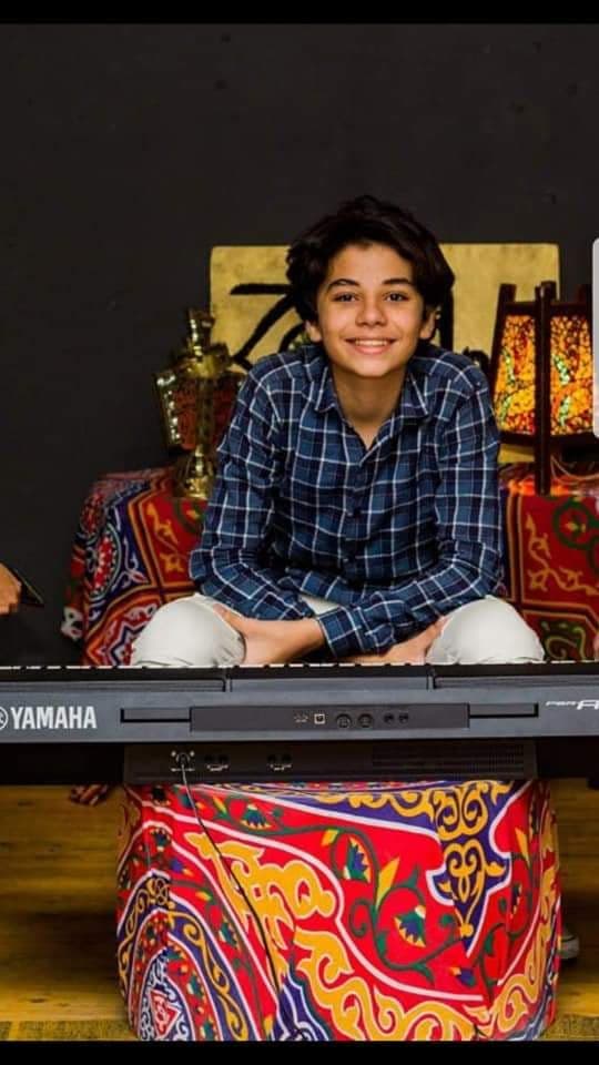 موهبة تستحق التقدير مجدي الحسينى الصغير..