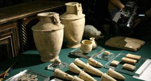 إدارة تأمين قناة السويس تحبط محاولة تهريب حاويات وحفريات من التراث الأثري الإنساني