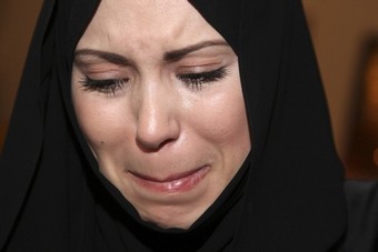 سيدة خمسينية تلجأ لمحكمة الأسرة لخلع زوجها والسبب صادم . . .