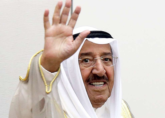 أمير الكويت يستنكر السلام !