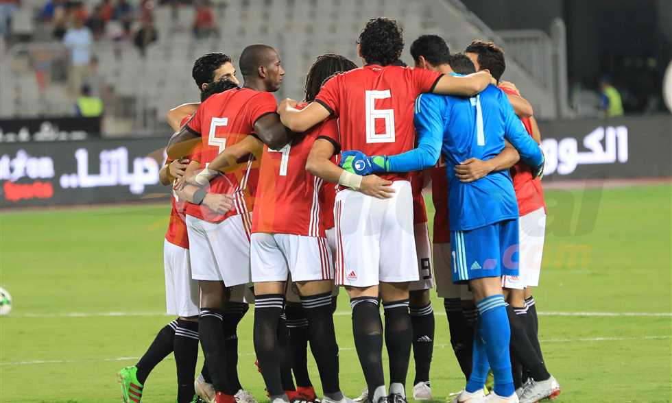 أسطورة الجزائر يرشح مصر للفوز ببطولة افريقيا..