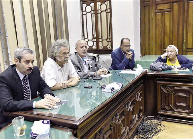 فصل العلاج الطبيعي عن الطب البشري ..