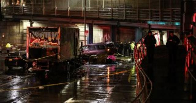 المسلمون يستحقون الدهس !