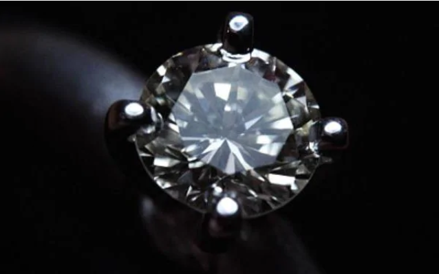 مصري يسرق حفيد نابليون !