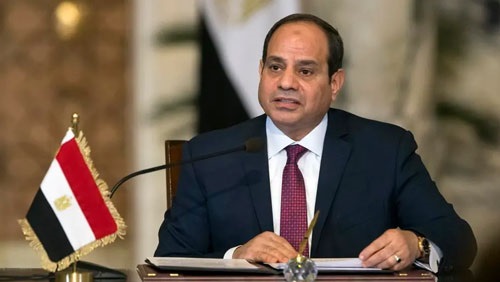 الرئيس يشدد علي أهمية تطوير التعليم..