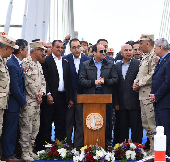 تفقد الرئيس محور روض الفرج فجر اليوم ..