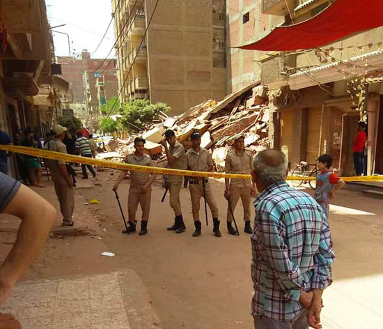 انهيار منزل مكون من 5 طوابق بالغربيه..