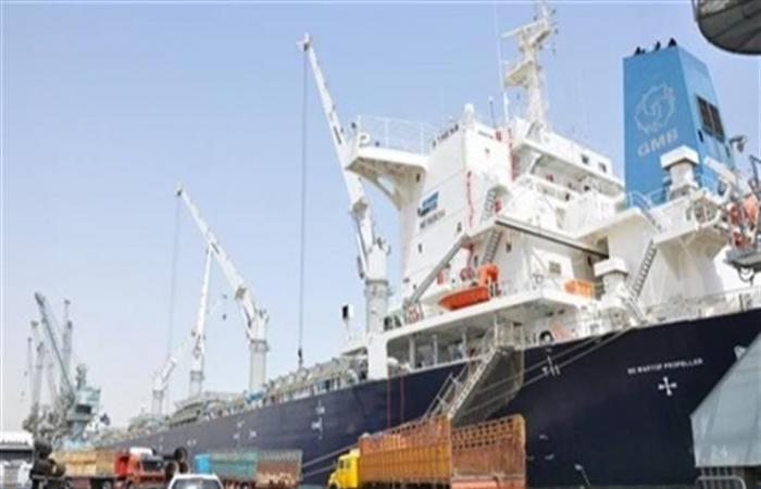 إحباط محاولة تهريب 280 قطعة ملابس محظور إستيرادها إلى داخل البلاد عبر ميناء غرب بورسعيد..