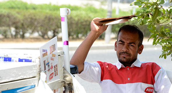 لقى 76 شخصا على الأقل مصرعهم نتيجة موجة حر ضربت شرقى الهند خلال اليومين الماضيين ..