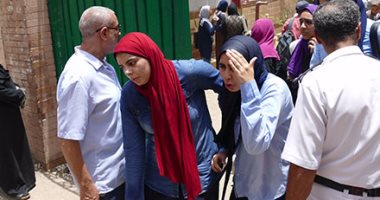 إنتحار فتاه في الثانويه العامه بسبب صعوبة إمتحان الإستاتيكا !