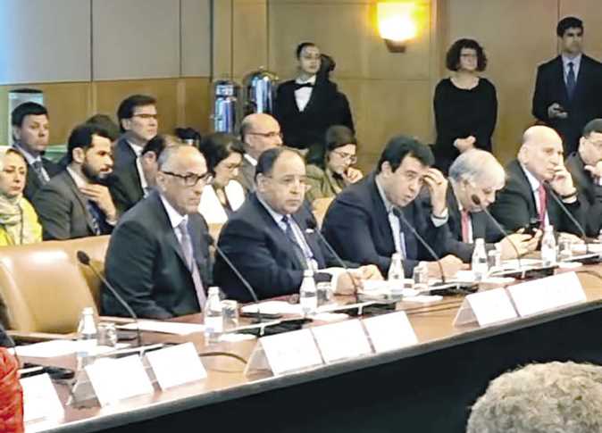 أعلن وزراء المالية العرب مواصلة التزامهم بمقررات جامعة الدول العربية الخاصة بتفعيل شبكة أمان مالية لدعم موازنة السلطة الفلسطينية بمبلع 100 مليون دولار شهريا !