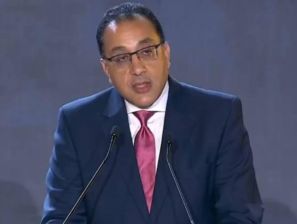 رئيس الوزراء  : عقد اجتماع لمتابعة تطوير هيئة النقل العام