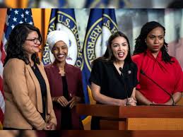 المستشاره الألمانيه ميركل :تغريدات ترامب العنصريه بشأن نائبات الكونجرس الديمقراطيات  ” تقوض قوة أمريكا “