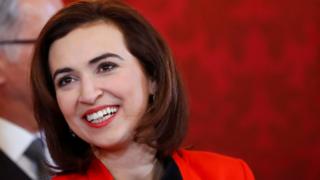 لاجئة البوسنية تتولي رأس وزارة العدل النمسوية