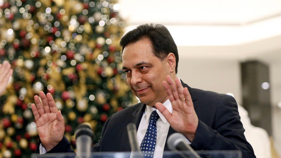 رئيس الحكومة اللبنانية يعلن تعليق دفع ديون لبنان