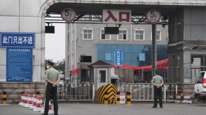 الصين تغلق مدن بعد خاوف بشان تجدد انتشار فيروس كورونا