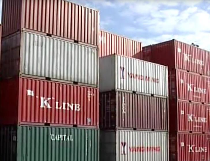 انخفاض العجز التجاري المصري