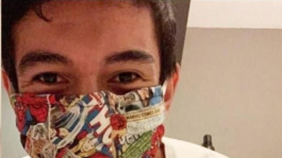 فتى أصبح ذو ثروه والسبب “كمامه”