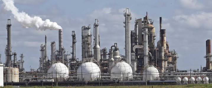 المفوضية الأوروبية: الاتحاد الأوروبي يعتمد بشكل كبير على واردات الغاز