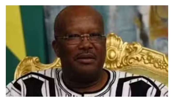 إستقالة رئيس بوركينا فاسو من منصبه