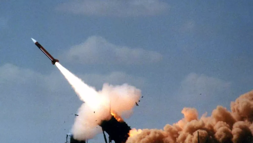 الجيش الأمريكي يتدخل لمواجهة هجوم صاروخي خطير على الإمارات