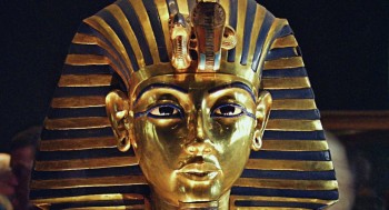 زى النهاردة(دخول أول إنسان لمقبرة توت عنخ أمون بعد 3000عام)