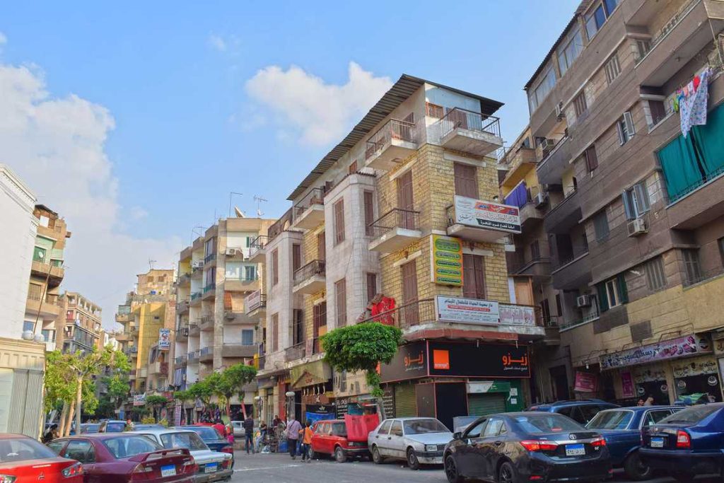 انتحار شاب قفزا من برج بالعباسية