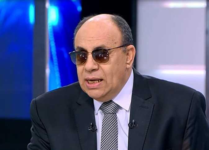 مبروك عطيه عاد من الاعتزال ليبرر كلماته ويعتذر!