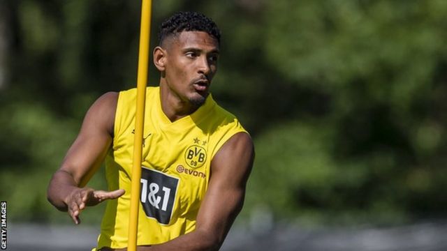 سيباستيان هالر صفقة بوروسيا دورتموند الفاسدة!