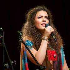 ناي البرغوثي ومنع دخولها مصر وتأجيل حفلاتها لأجل غير مسمى