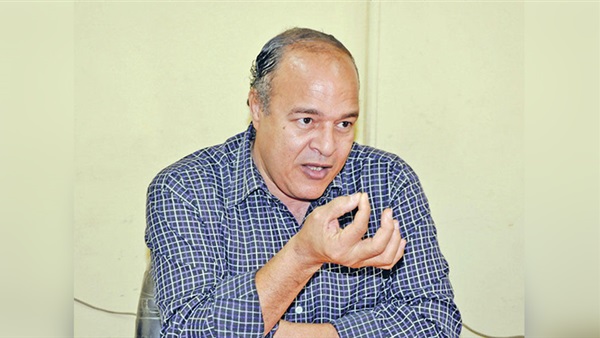 مناقشة أعمال الخمايسي الأدبية في رسالة دكتوراة بدار العلوم