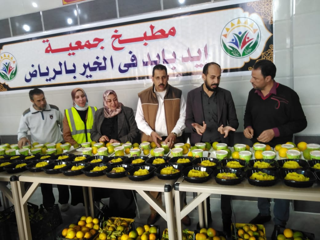 محافظ كفر الشيخ يشيد بمطعم يقدم 1000 وجبة مجانية أسبوعيًا