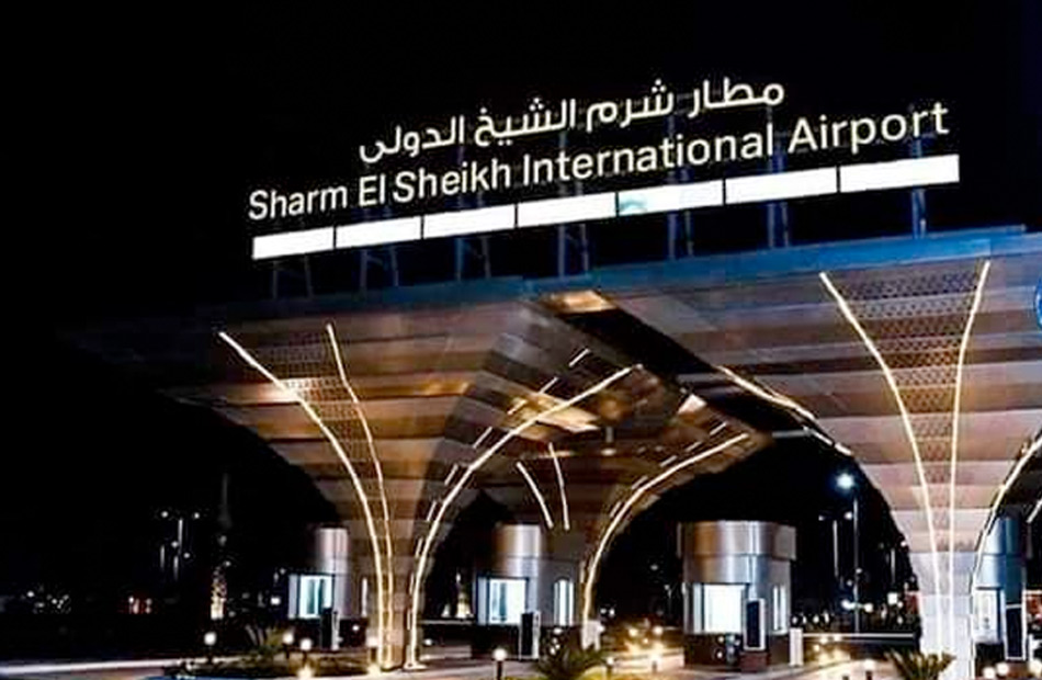 وزير الطيران يوجه بتقديم أعلى مستوى من جودة الخدمات لضيوف مؤتمر المناخ