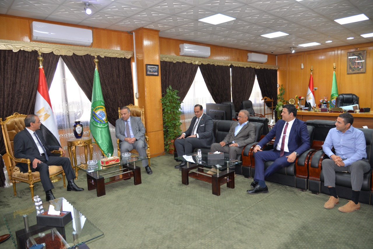 محافظ الاسماعيلية يستقبل وفد سعودي لتفقد منظومة التأمين الصحي الشامل بالمحافظة