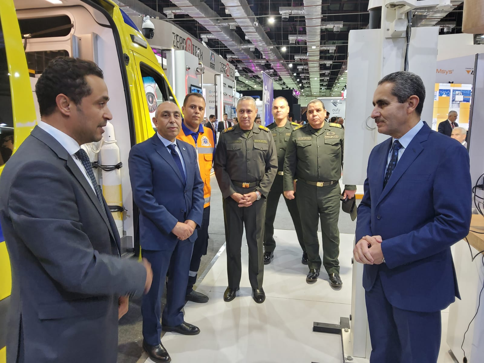 محافظ الغربية يتفقد مؤتمر القاهرة الدولي للتكنولوجيا